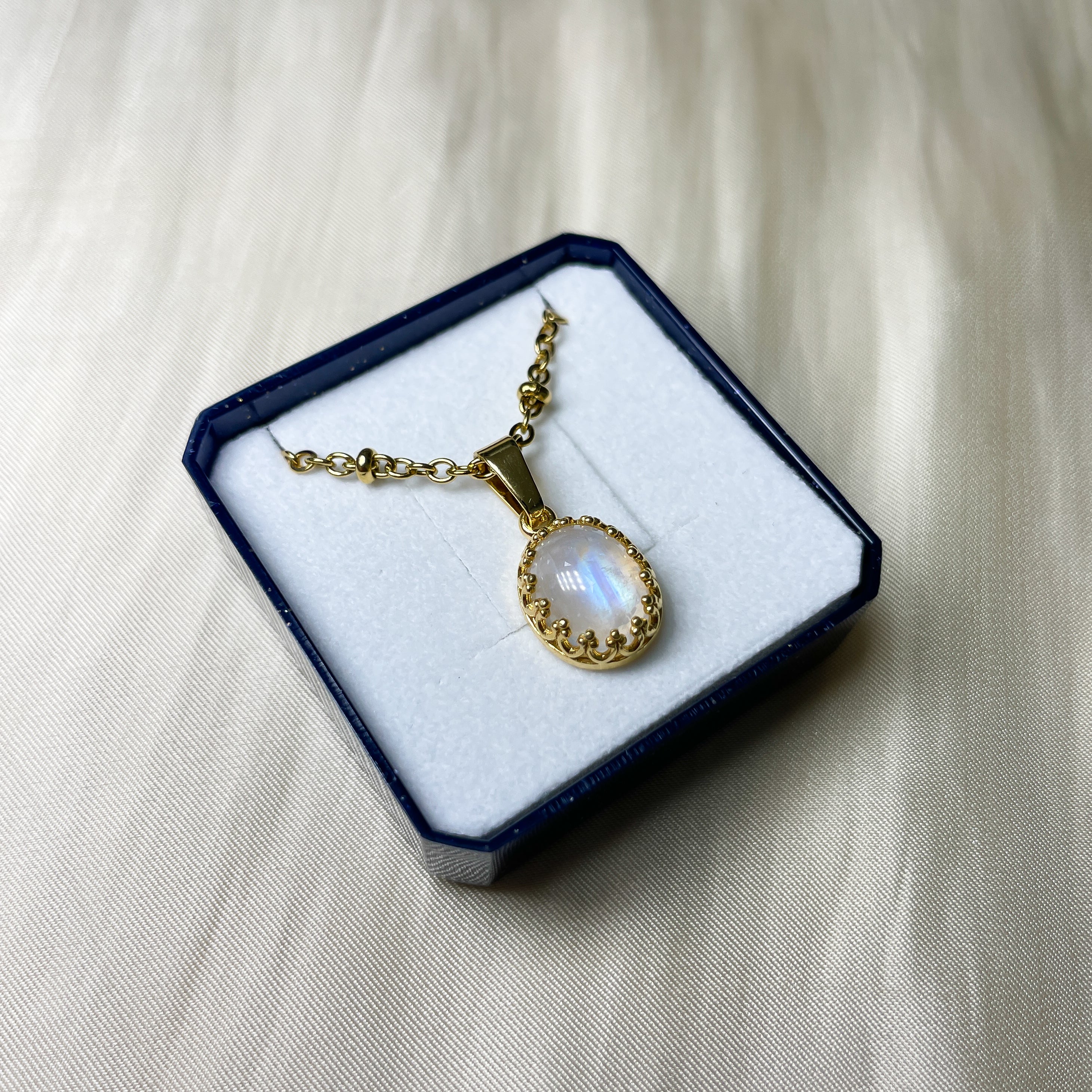 Minimalist Moonstone Necklace