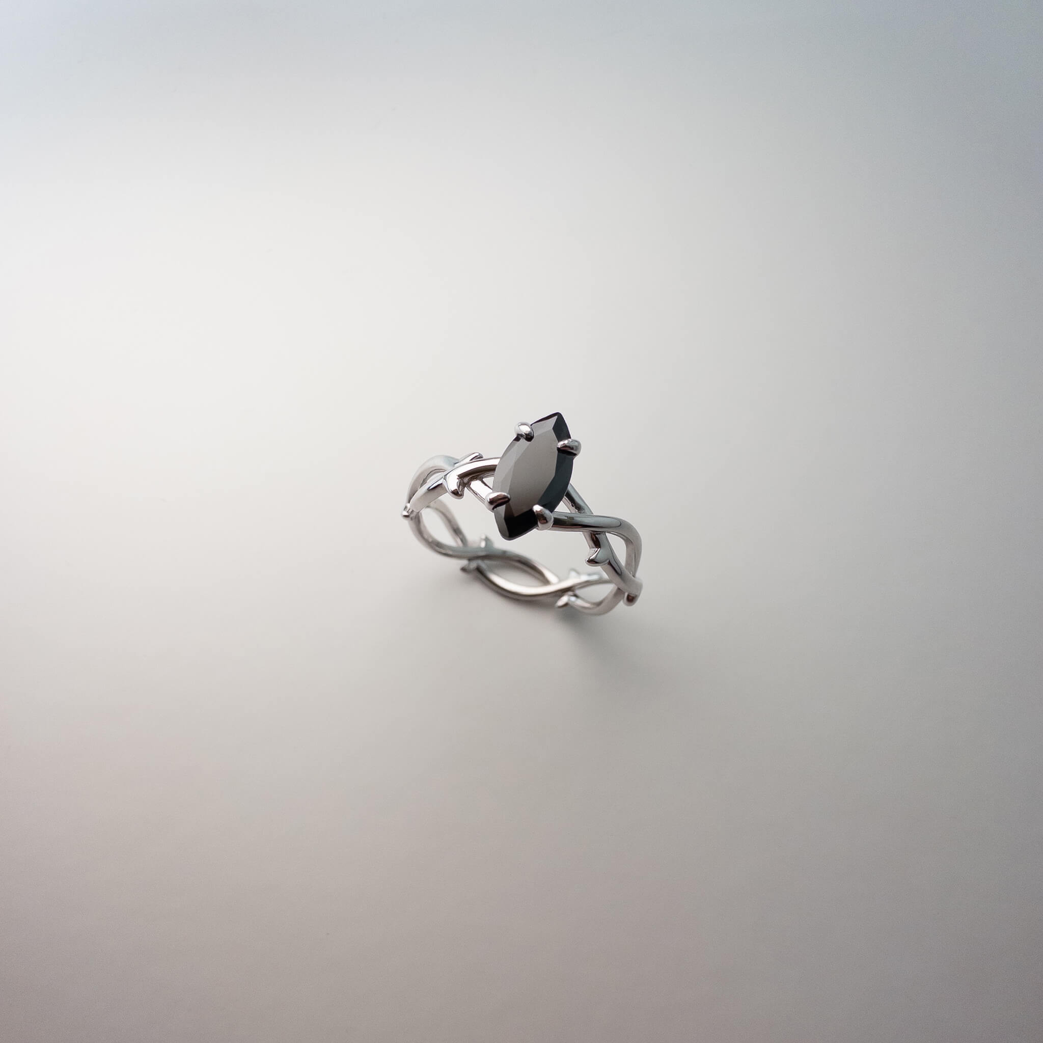 doornen ring