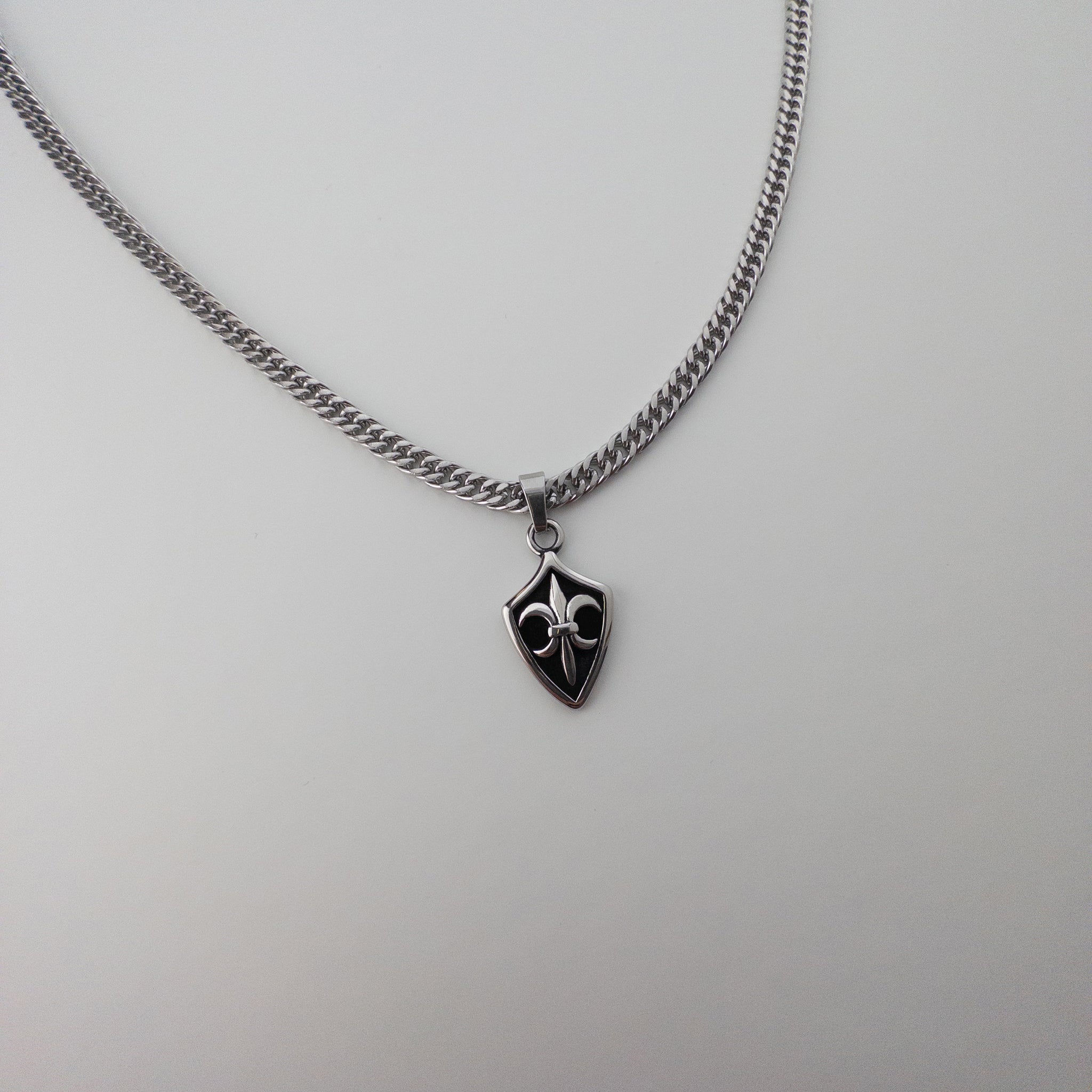 fleur de lis ketting