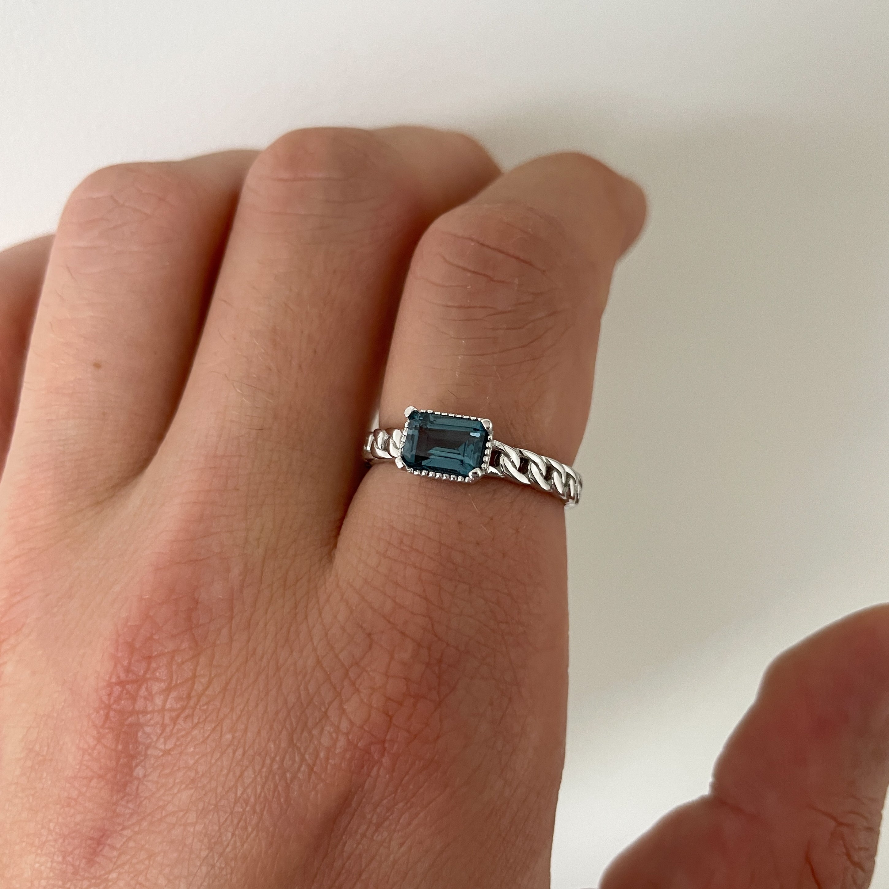 Edelsteen Chain Ring