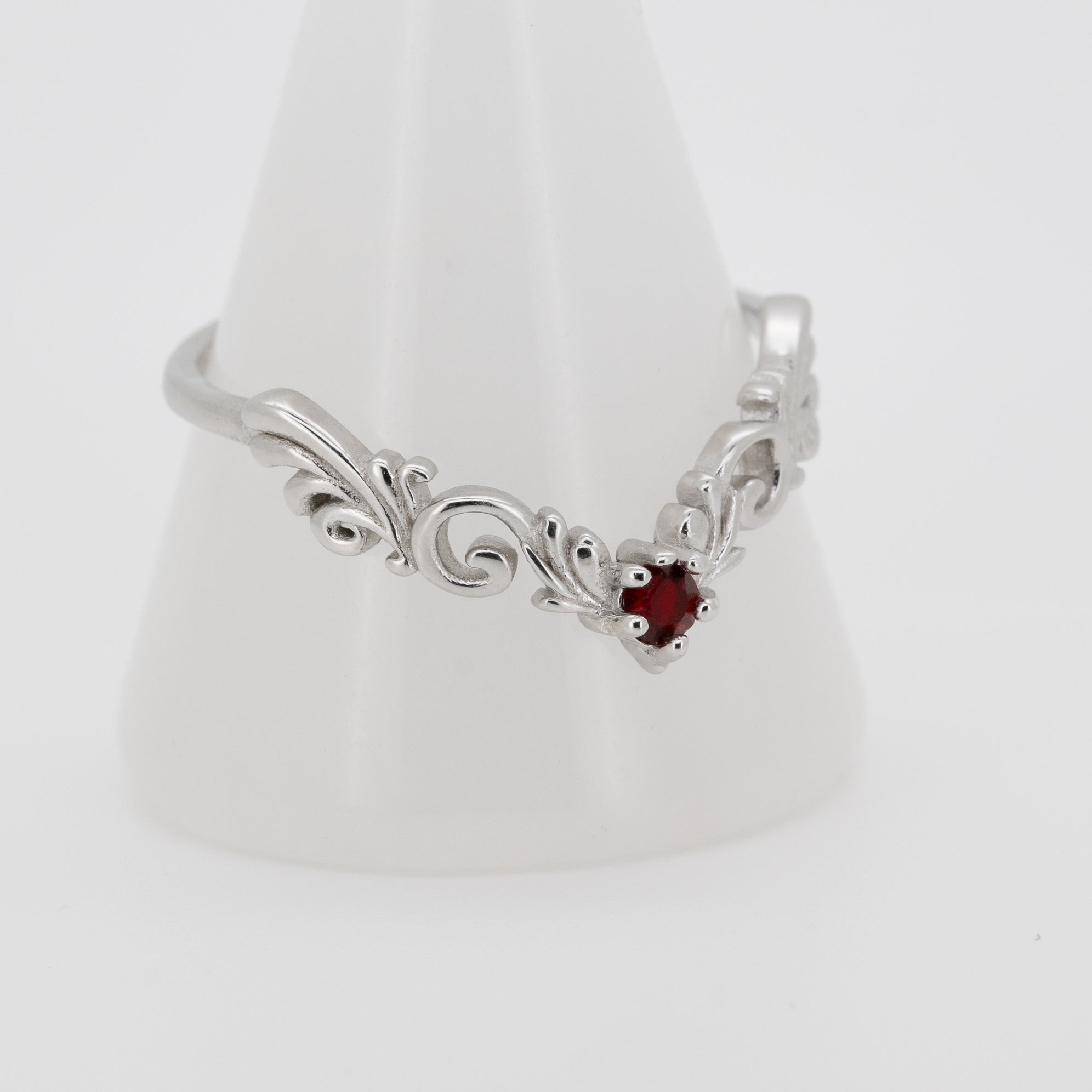 V-Shape Flourish Ring