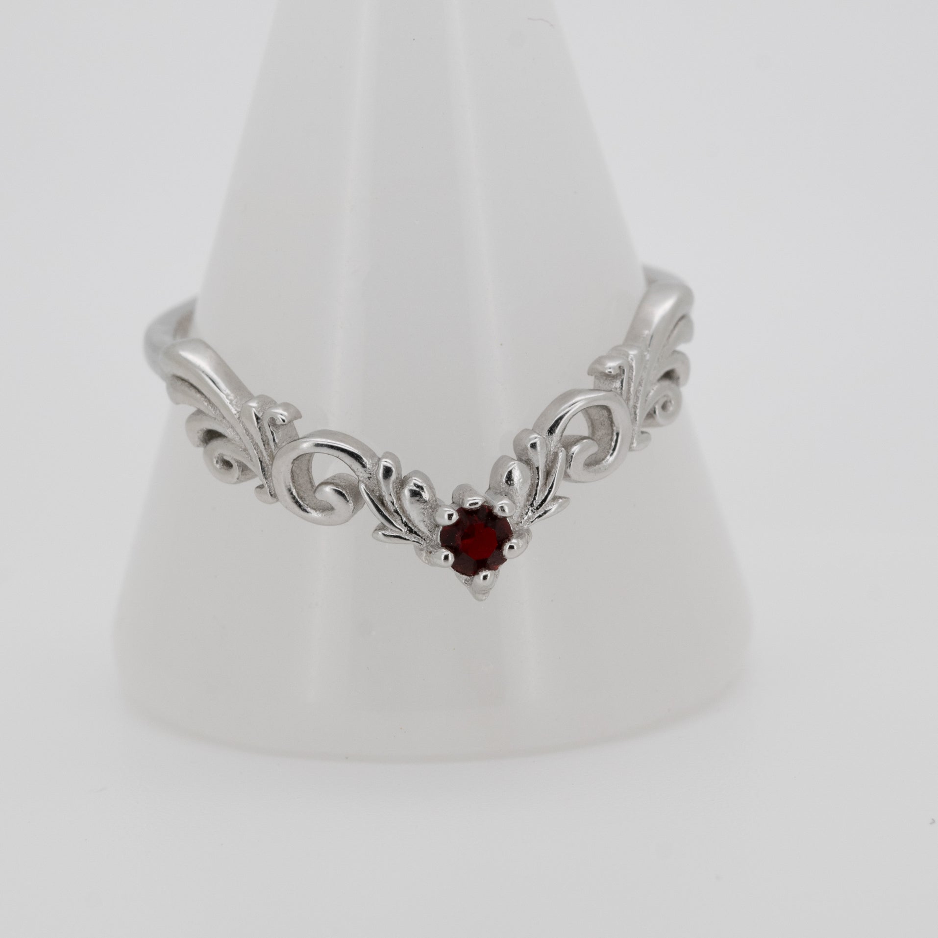 V-Shape Flourish Ring