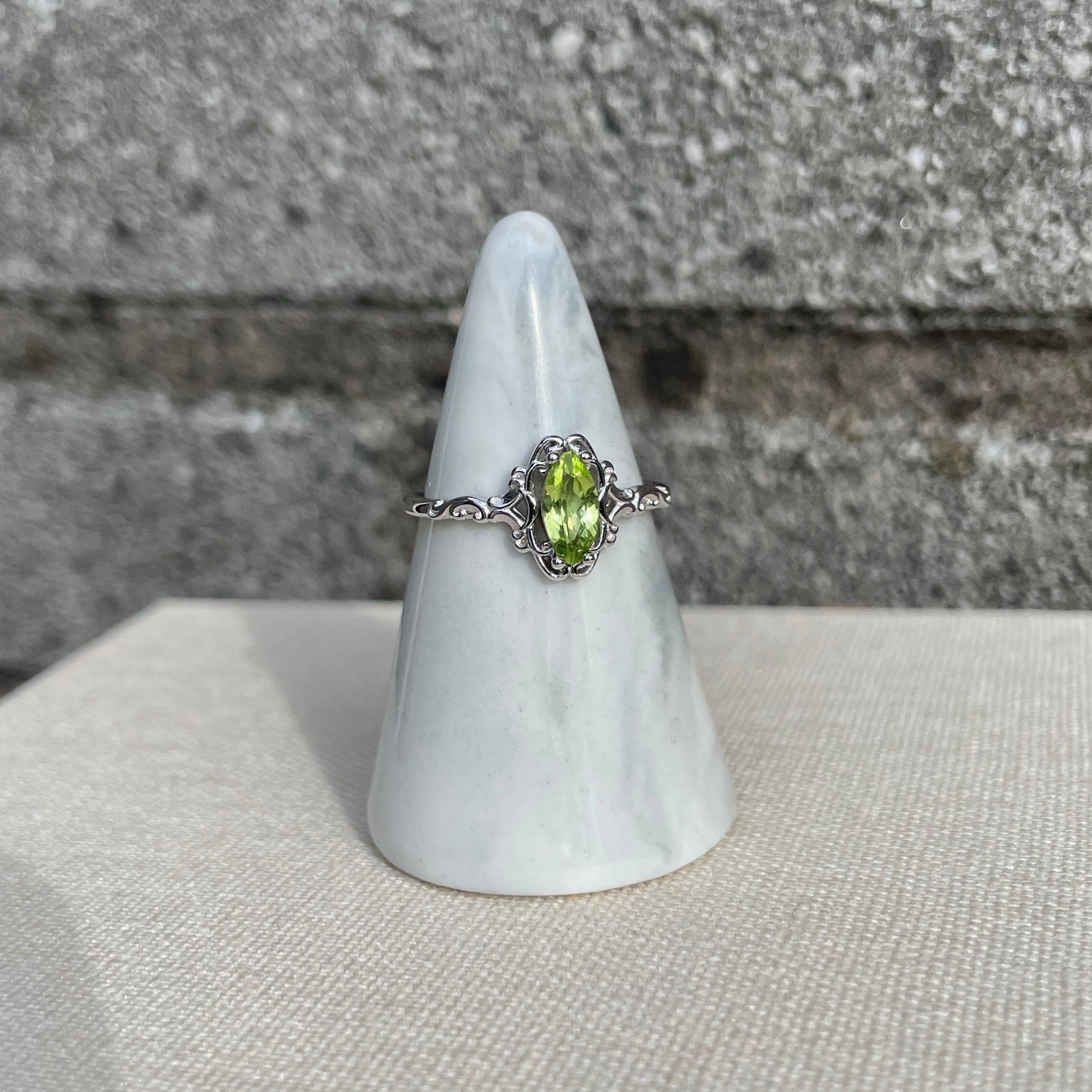 New Bling 983201022-55 - Stalen Ring - 15mm - Rosékleurig en groen New Bling 983201022-55 - Stalen Ring - 15mm - Rosékleurig en groen